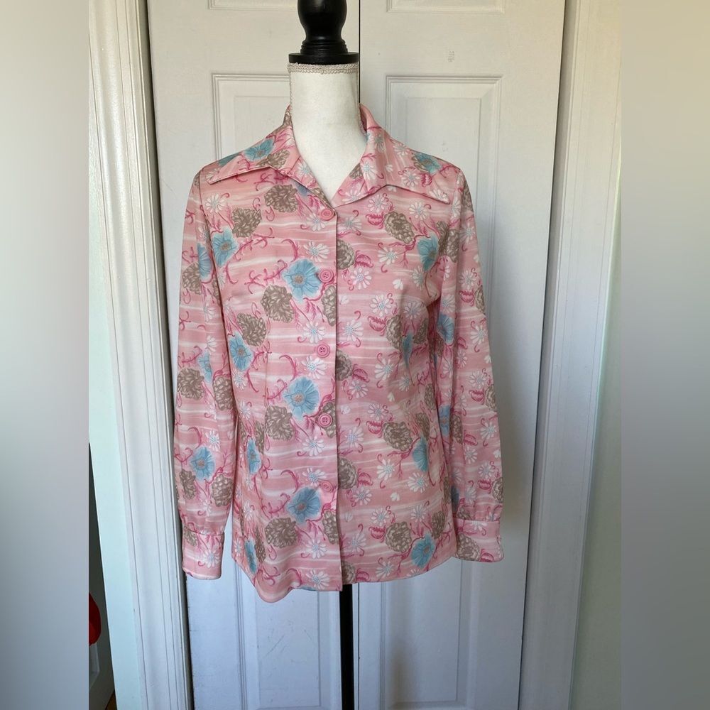 1970s Dart Collar Floral Shirt
